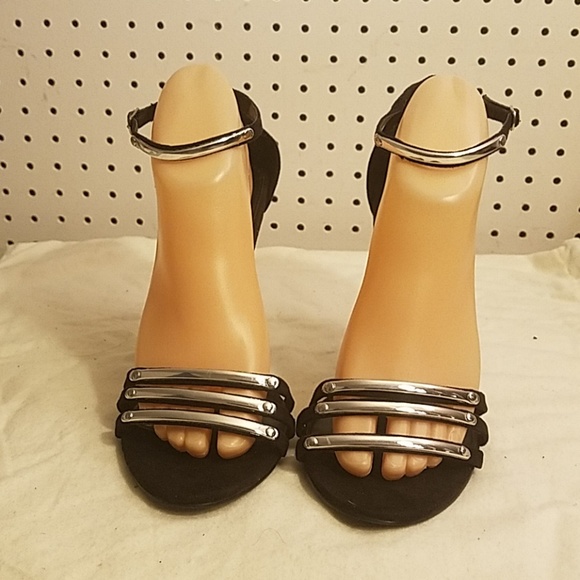 Express Black And Siver Strappy Heels. - Picture 3 of 8